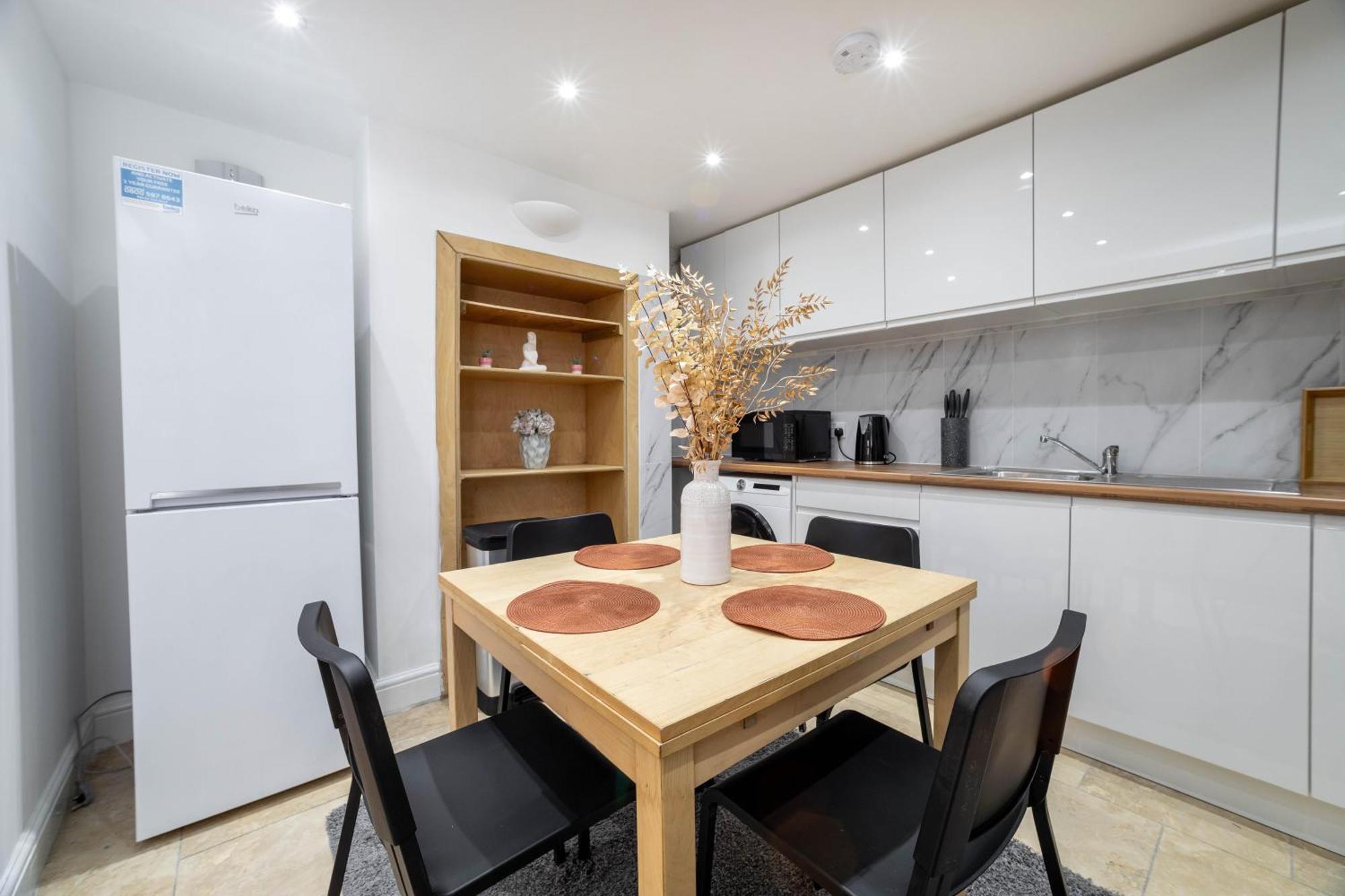 3 Bedroom House In Notting Hill Londra Exterior foto