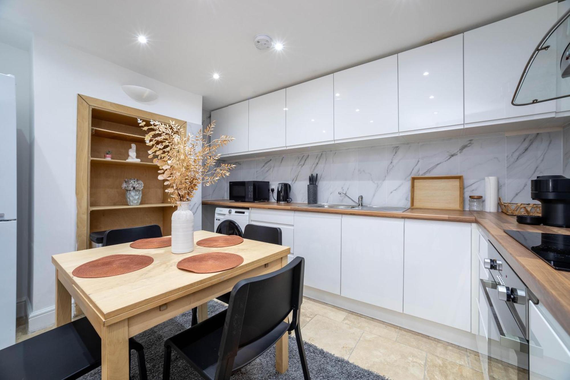 3 Bedroom House In Notting Hill Londra Exterior foto